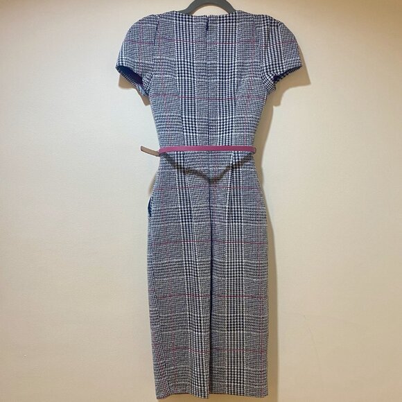 *NWT* Made in Canada Check-Print V-Neck Belted Dress (with pockets!) - Size XXS - Picture 2 of 16